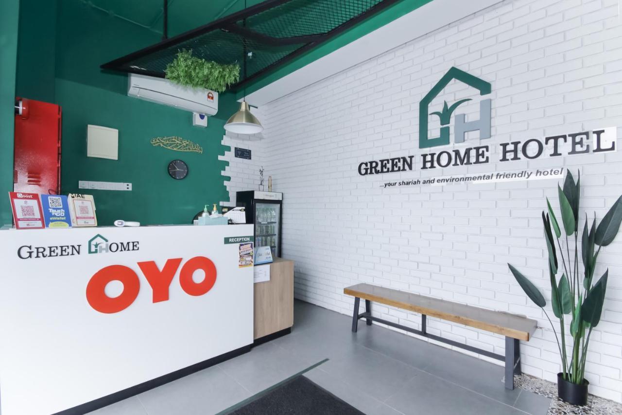Oyo 90399 Green Home Hotel Syariah Sepang Zewnętrze zdjęcie