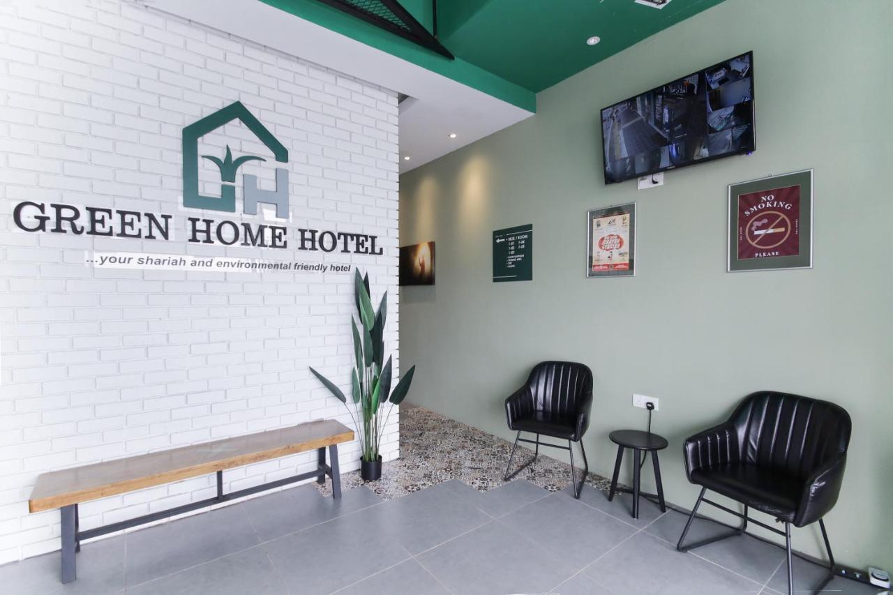 Oyo 90399 Green Home Hotel Syariah Sepang Zewnętrze zdjęcie