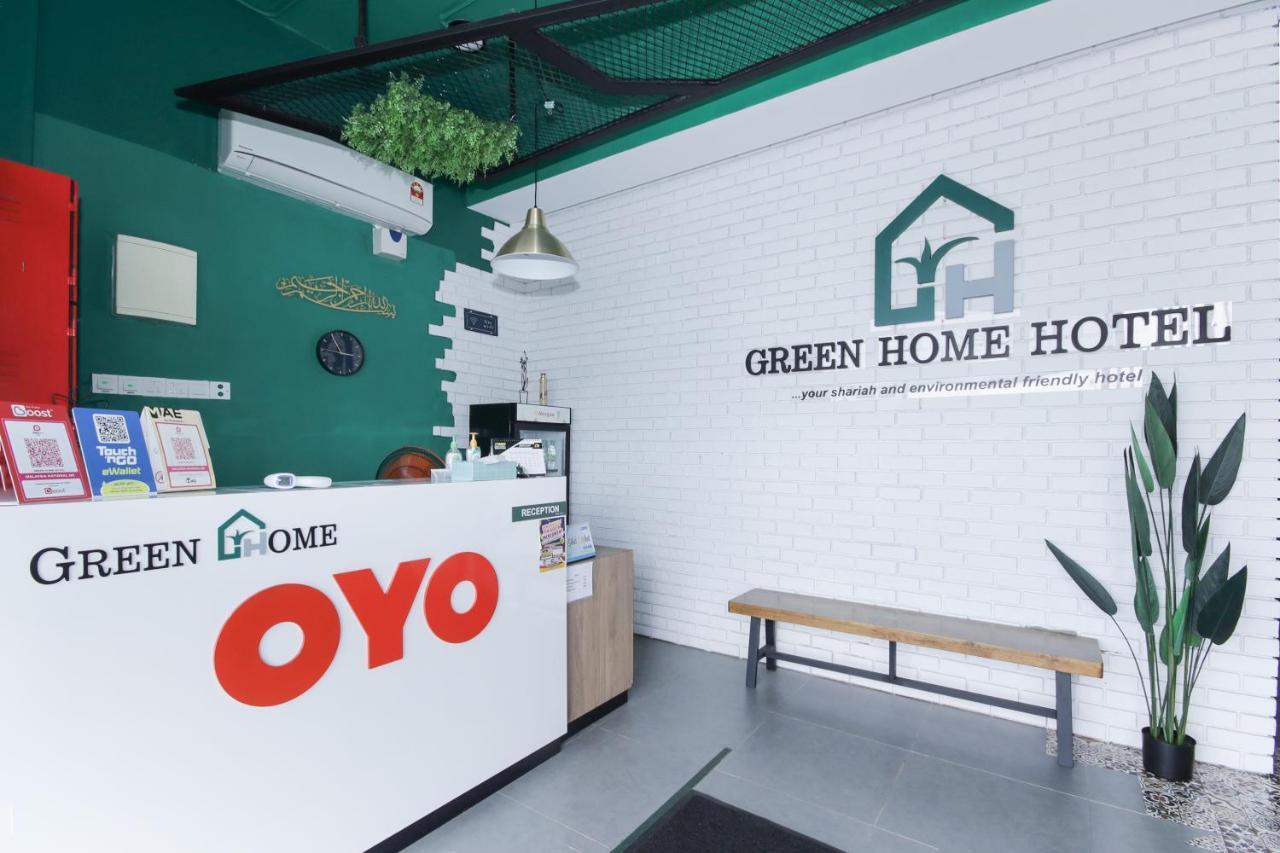 Oyo 90399 Green Home Hotel Syariah Sepang Zewnętrze zdjęcie