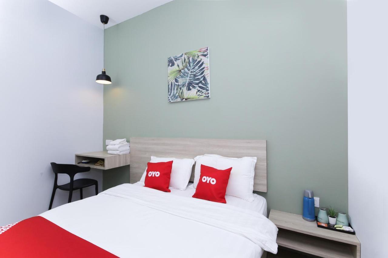 Oyo 90399 Green Home Hotel Syariah Sepang Zewnętrze zdjęcie